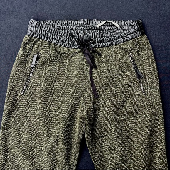 Zara Green Tweed Sweater Jogger - Picture 8 of 8